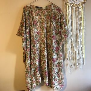 Brandy Melville floral kimono